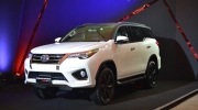 Ảnh chi tiết Toyota Fortuner TRD Sportivo 2016