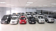 Ôtô cũ đại hạ giá: Chịu lỗ cả trăm triệu vẫn khó bán