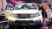 Cận cảnh mu-X limited và D-Max type X tại VMS 2016