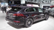 SUV hạng sang Cayenne – Xe Porsche được săn đón nhất năm 2015