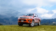 “Rủ” Toyota Hilux đi “nếm” sương Sa Pa