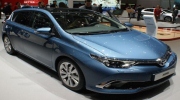 Toyota Auris 2015: Tiết kiệm nhiên liệu ấn tượng
