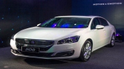 Xuất hiện đối thủ mới của Toyota Camry và C-class, giá 1,42 tỉ đồng