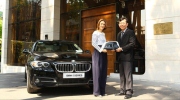 BMW bàn giao 5-Series cho khách sạn 5 sao