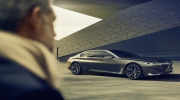 BMW sắp có xe đối đầu Mercedes-Maybach