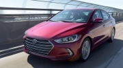 Hyundai Elantra 2017 được trang bị Apple CarPlay và Android Auto