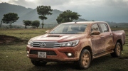 Toyota Hilux mới - thêm ưu đãi cho khách mua bán tải