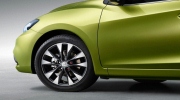 Nissan Tiida 2017 sắp ra mắt, Ford Focus hãy dè chừng!