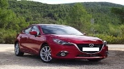 Mazda3 chạy lướt giá 700 có đắt?