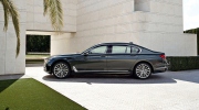 BMW 750d 2016: Mạnh mẽ mà lại tiết kiệm nhiên liệu