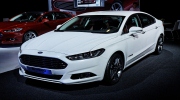 Gara rộng 5 m sâu 2,7 m có đỗ được Ford Mondeo?