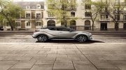 Crossover được nhiều người mong đợi Toyota C-HR lần đầu lộ "nội y"