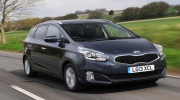 7 chỗ có nên mua lại Kia Carens 2015?