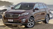 Xe gia đình nên chọn Kia Sorento hay Mitsubishi Pajero Sport?