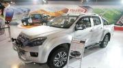 Soi xe bán tải mới Isuzu D-Max V-Cross giá 417 triệu đồng