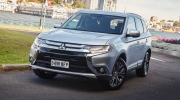 Chọn Outlander 2015 hay i20 active?