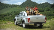 Isuzu báo giá D-Max kiểu… chơi chiêu