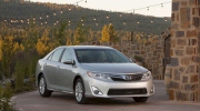 Toyota Camry 2015 có “thiết kế cảm xúc và mạnh mẽ hơn”