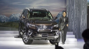 Toyota Fortuner 2017 có giá bán từ 981 triệu đồng tại Việt Nam
