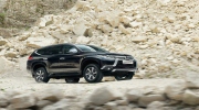 Toyota Fortuner mới vừa ra mắt, Mitsubishi Pajero Sport 2016 được giảm giá