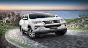 Toyota Fortuner máy dầu số tự động tại Việt Nam lộ giá bán từ 1,066 tỷ đồng