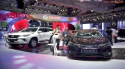Toyota giảm giá hàng loạt trước thềm 2018