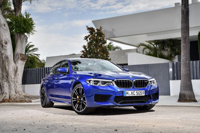 Thợ xe máy Sài Gòn độ BMW 318i hàng nát lên M5  Tu Thanh Da