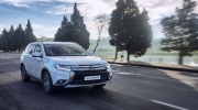Mitsubishi giới thiệu phiên bản Outlander 7 chỗ mới tại Việt Nam, giá từ 983 triệu