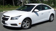 Chevrolet Cruze 2010 giá 380 triệu nên mua ?