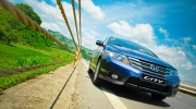 Đánh giá hai mẫu xe nhỏ, tiết kiệm: Nissan Sunny AT và Honda City AT