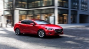 Triệu hồi xe Mazda2 sedan do lỗi túi khí