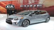 Kia trình làng Forte 5 cửa mới