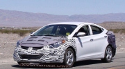 Hyundai Elantra thế hệ mới lộ diện trên đường thử