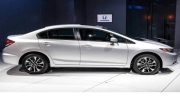 Honda Civic 2015: Nâng cấp nhỏ, giá cực mềm