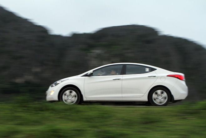 2013 Hyundai Elantra Limited Full Specs Features and Price  CarBuzz