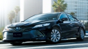 Daihatsu Altis - "Anh em sinh đôi" của Toyota Camry 2018