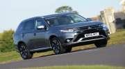 Đánh giá Mitsubishi Outlander trong phân khúc CUV?