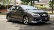 Mua Honda City 2016 CVT hay Hyundai Elantra 2013?