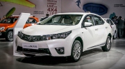 Mua mới nên chọn Toyota Altis 2016 hay 2017?