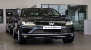 Giảm giá hàng trăm triệu đồng - Volkswagen Touareg tăng độ hấp dẫn