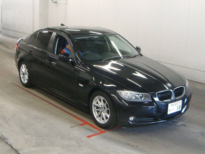 BMW 320i cũ giá 550 triệu đắt hay rẻ