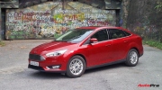Ford Focus ngang giá Toyota Vios nhưng khó tìm người mua