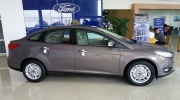 Nên chọn Ford Focus Trend hay Kia Cerato 1.6 AT?