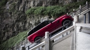 Range Rover Sport PHEV – SUV đầu tiên chinh phục cổng trời