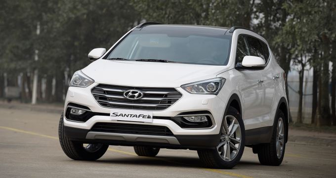 Mua Hyundai SantaFe 2019 giá lướt tiết kiệm được cả trăm triệu đồng