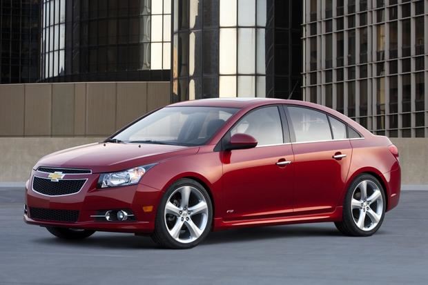 Đánh giá Chevrolet Cruze 2011  giá bình dân phù hợp gia đình