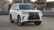 Lexus giới thiệu LX 450d mới với giá 2,35 tỷ VNĐ