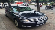 Xe sang hybrid tốn 300 triệu thay ắc-quy khiến khách Việt giật mình