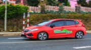 5,5 L/100Km và 4,5 L/100Km là mức tiêu hao nhiên liệu trung bình của CR-V và Jazz
