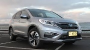 So sánh Hyundai Santa Fe và Honda CR-V L?